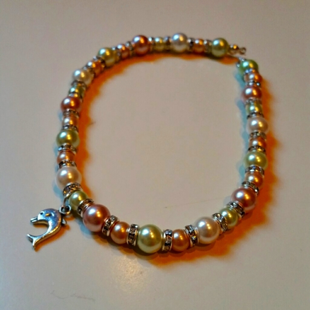 Handmade bracelet with dolphin charm